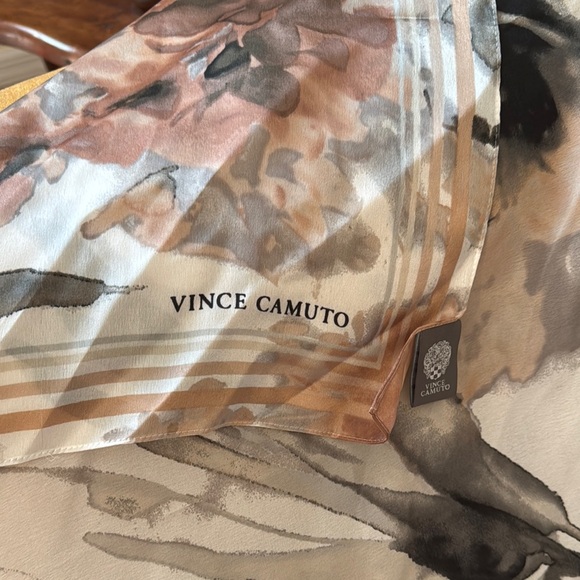 Vince Camuto Abstract 100% Polyester Scarf in Earth Tones - Picture 1 of 3